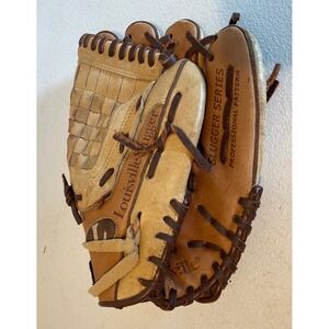 Louisville Slugger Series LS1052P 10.5 Inch Baseball Glove Youth Brown Leather